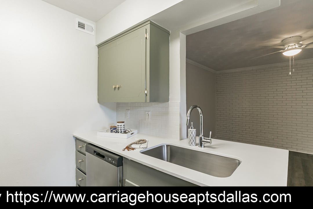 Carriage House - 11